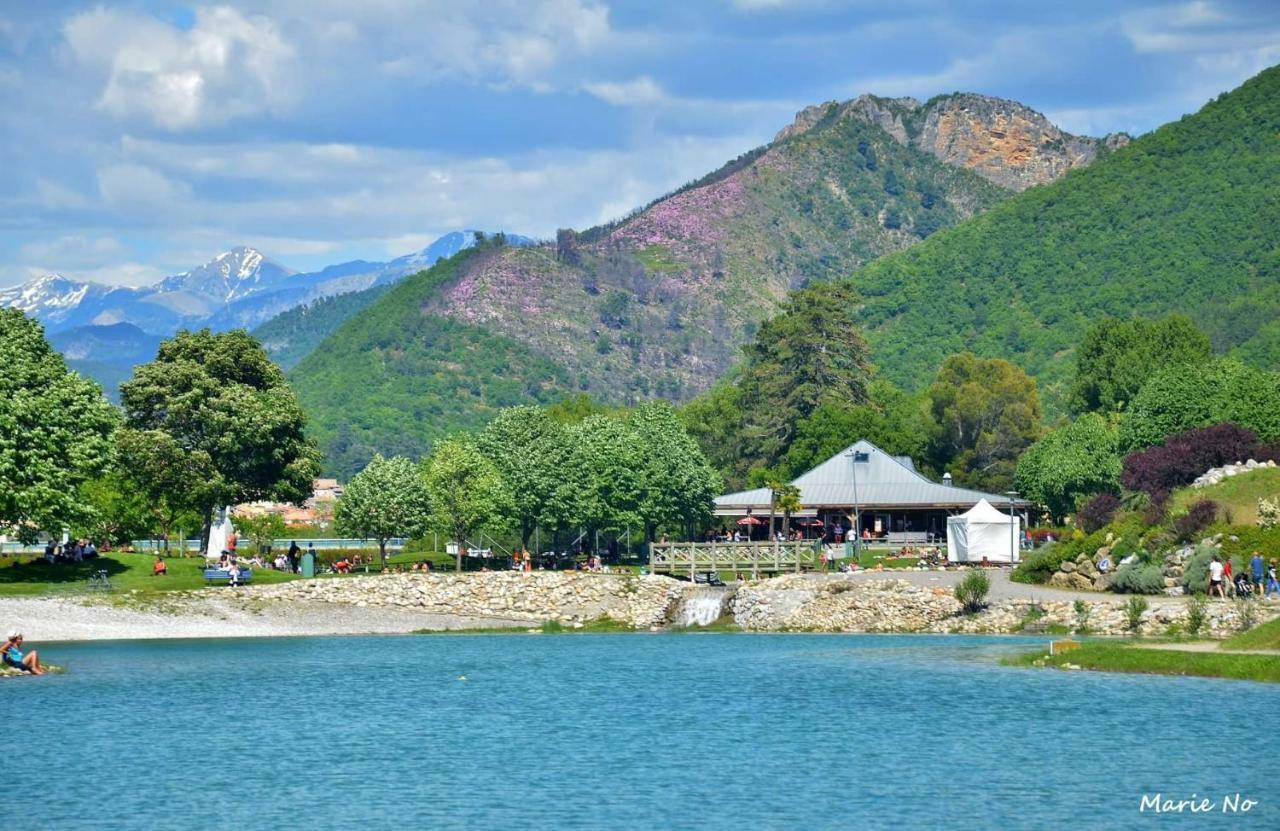 Camping Du Bourg Дин Ле Бен Екстериор снимка