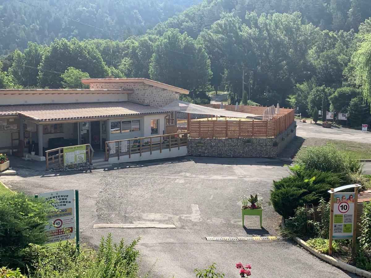 Camping Du Bourg Дин Ле Бен Екстериор снимка